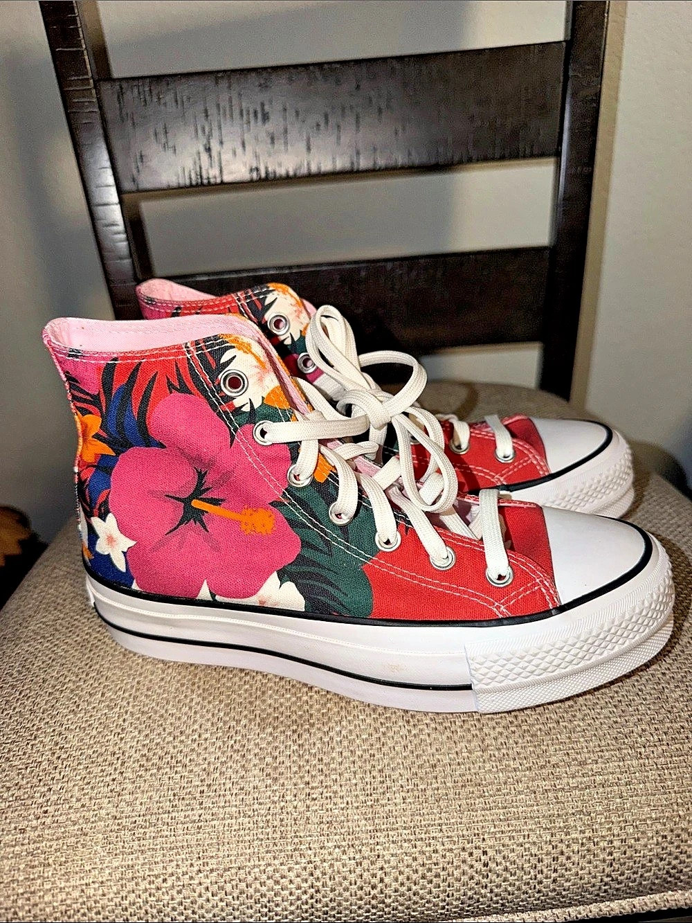 Converse Chuck Taylor All Star Lift High 'Paradise Print' Sneakers in size 7 W